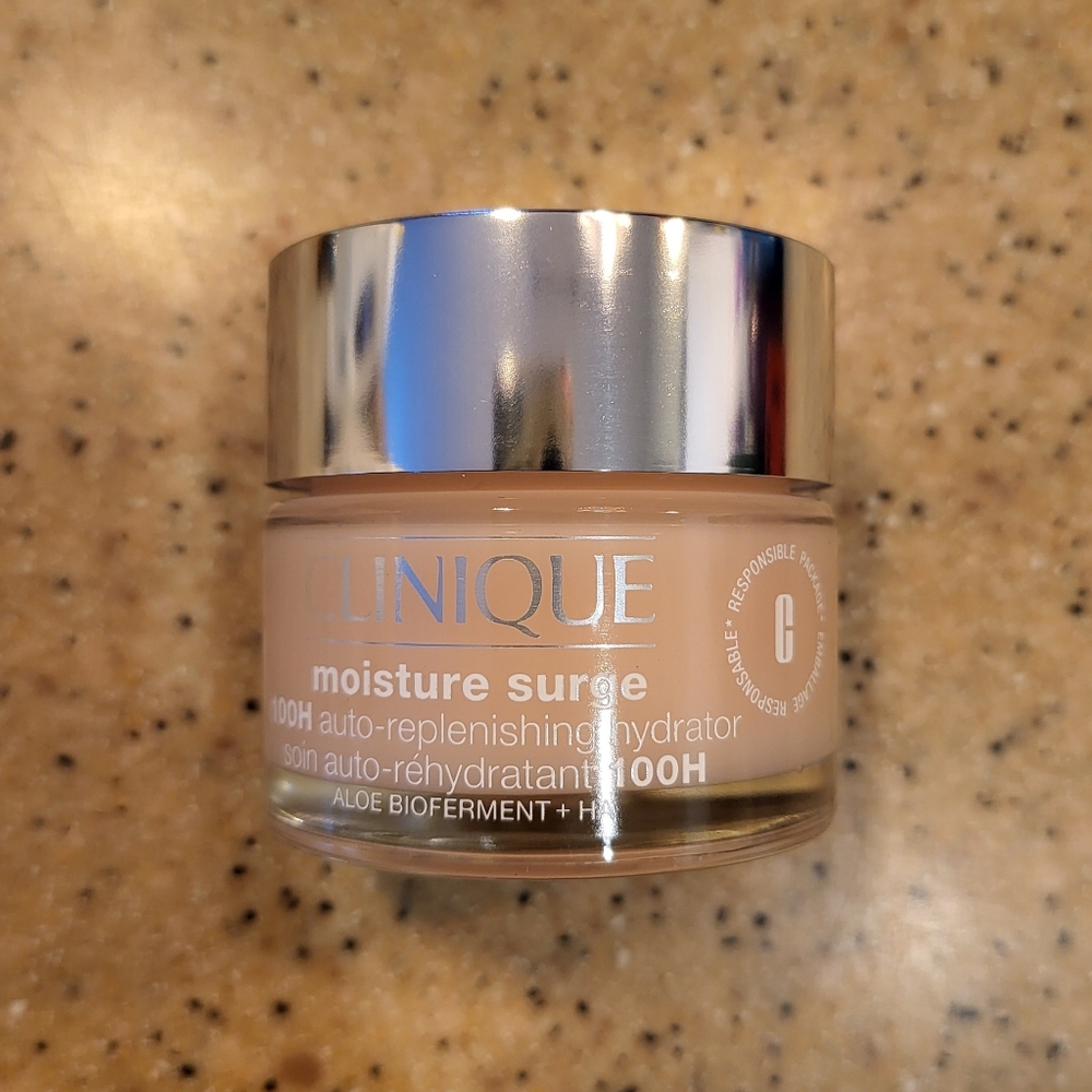 NWT Clinique Moisture Surge 100H Auto Replenishing Hydrator 1.7 fl oz